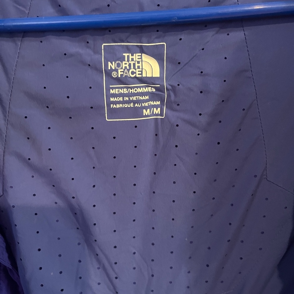 The North Face Women's Vibrant Blue Ski Jacket - Picture 10 of 10